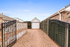 Photo 27- click for photo gallery